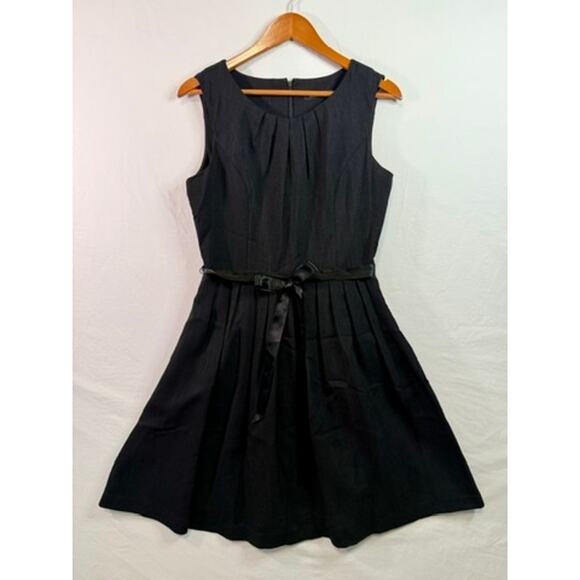 Ellen Tracy Dresses & Skirts - Little Black Dress Ellen Tracy A-line Dress Women's 8 Black Pleated Satin Belt